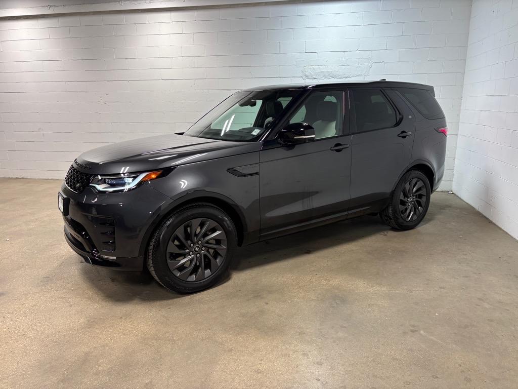 Thumbnail image of 2023 Land Rover Discovery at Jaguar Land Rover Glen Cove