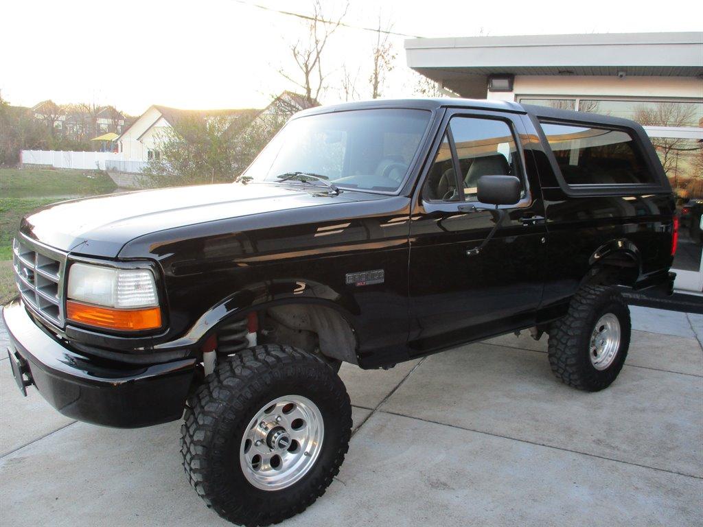 Thumbnail image of 1992 Ford Bronco at Car Bazaar of Franklin