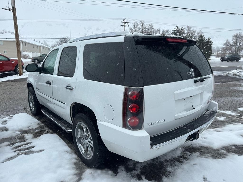 Thumbnail image of 2007 GMC Yukon at RIGHT DEAL AUTO SALES