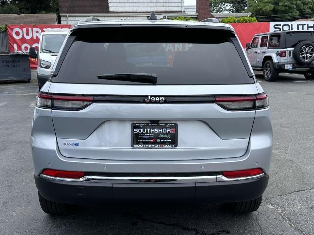 Thumbnail image of 2024 Jeep Grand Cherokee at South Shore Chrysler Dodge Jeep RAM