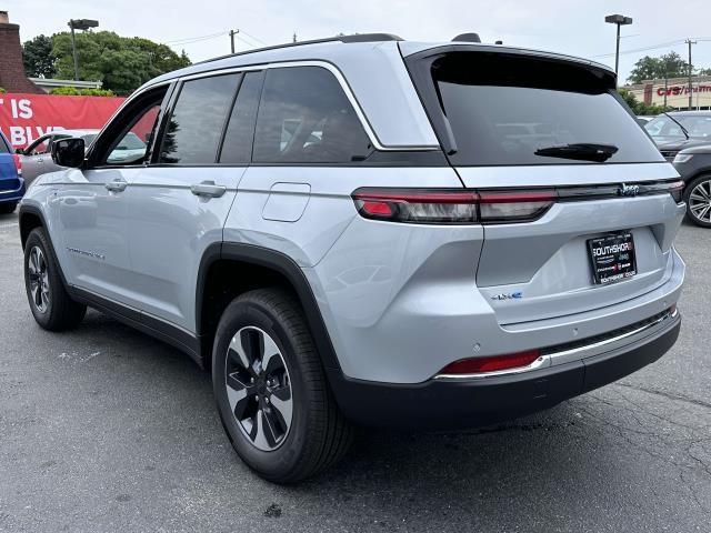 Thumbnail image of 2024 Jeep Grand Cherokee at South Shore Chrysler Dodge Jeep RAM