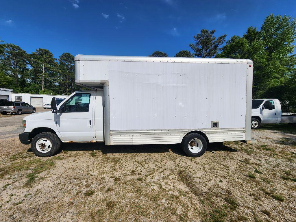 Thumbnail image of 2009 Ford E-Series Chassis at L & M AUTO BROKERS
