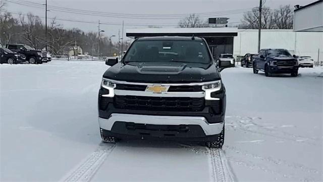 Thumbnail image of 2024 Chevrolet Silverado 1500 at LaFontaine Buick GMC