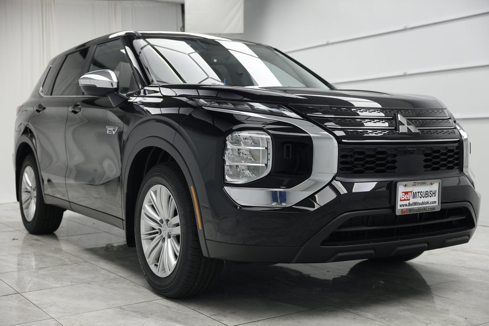 Thumbnail image of 2025 Mitsubishi Outlander PHEV at Bell Mitsubishi