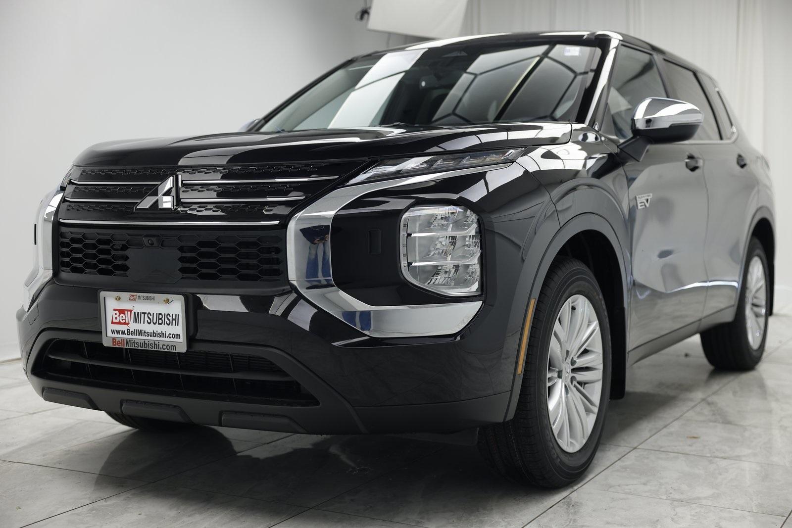 Thumbnail image of 2025 Mitsubishi Outlander PHEV at Bell Mitsubishi