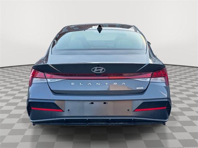 Thumbnail image of 2024 Hyundai ELANTRA Hybrid at Empire Hyundai of Jamaica
