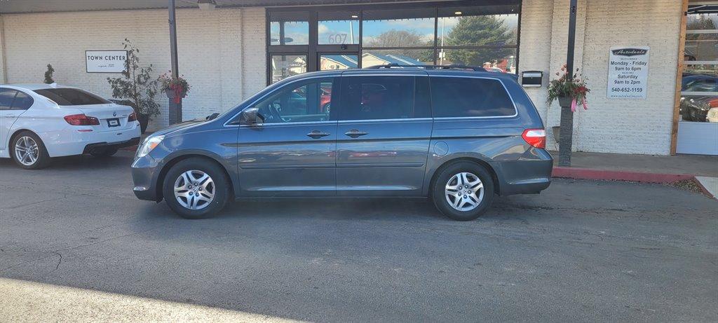 Thumbnail image of 2005 Honda Odyssey at AutoDealz of Shenandoah, VA