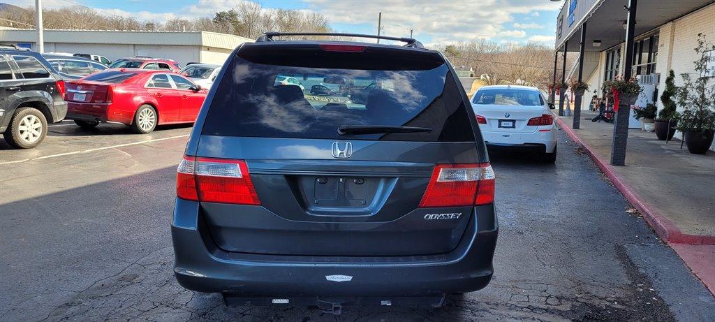 Thumbnail image of 2005 Honda Odyssey at AutoDealz of Shenandoah, VA