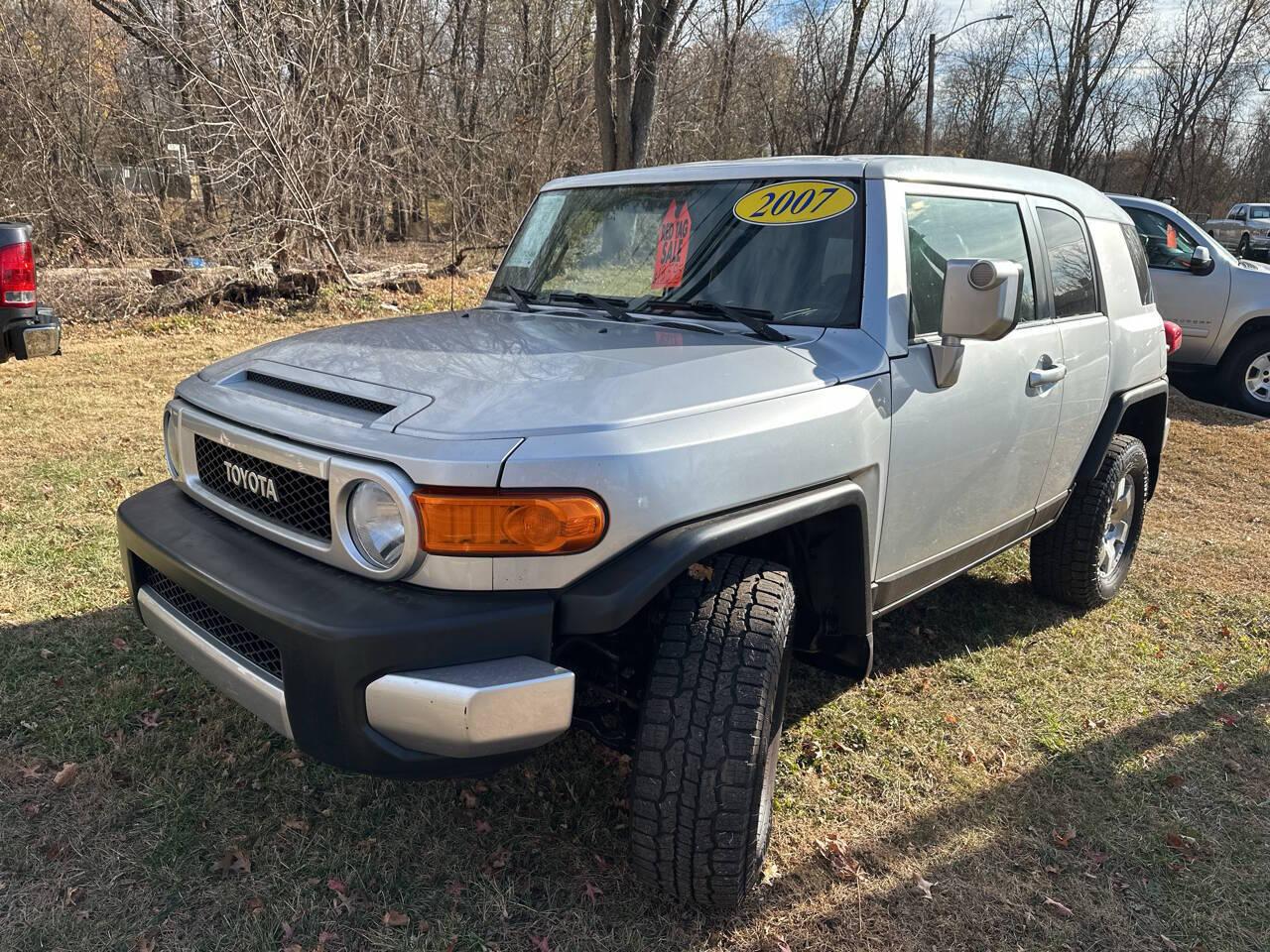 Thumbnail image of 2007 Toyota FJ Cruiser at Central Auto Group