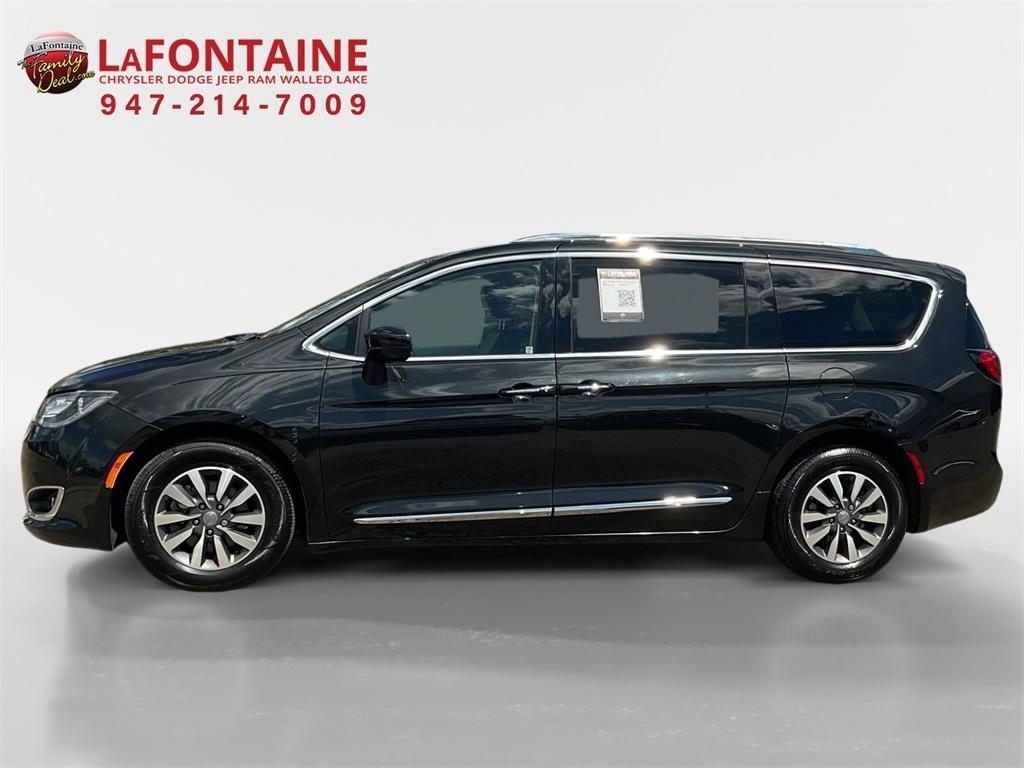 Thumbnail image of 2020 Chrysler Pacifica at LaFontaine Chrysler Dodge Jeep Ram of Walled Lake