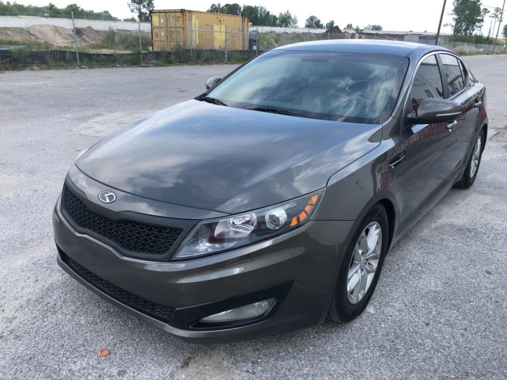 Thumbnail image of 2013 Kia Optima at W D C Auto Sales
