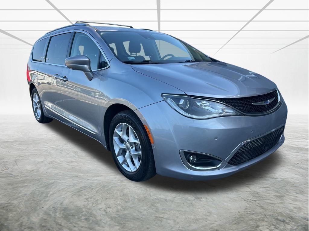 Thumbnail image of 2019 Chrysler Pacifica at Hollywood Chrysler Jeep