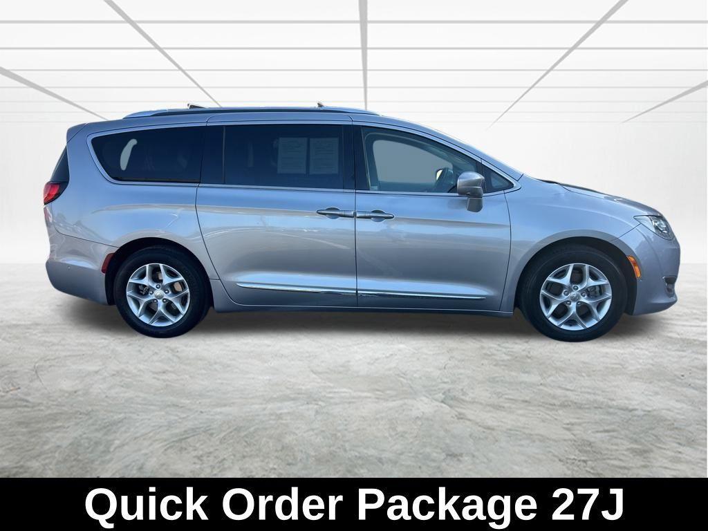 Thumbnail image of 2019 Chrysler Pacifica at Hollywood Chrysler Jeep