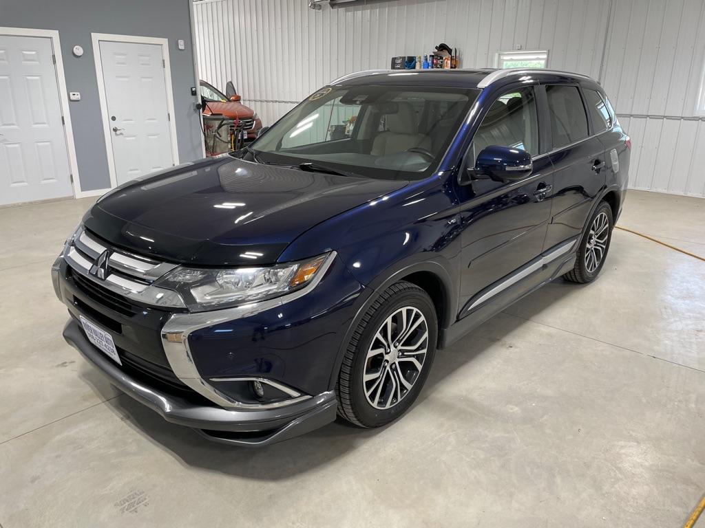 Thumbnail image of 2017 Mitsubishi Outlander at RIVER VALLEY AUTO LLC