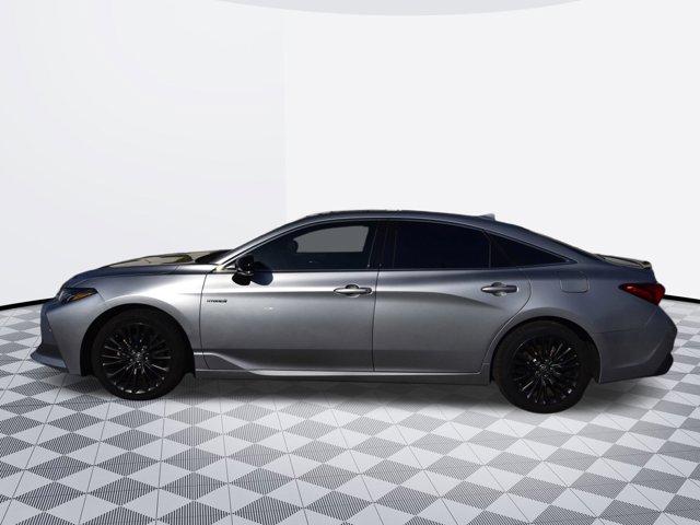 Thumbnail image of 2020 Toyota Avalon Hybrid at Deluxe Auto Dealer - Used