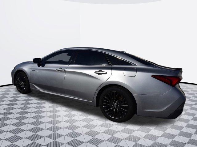 Thumbnail image of 2020 Toyota Avalon Hybrid at Deluxe Auto Dealer - Used