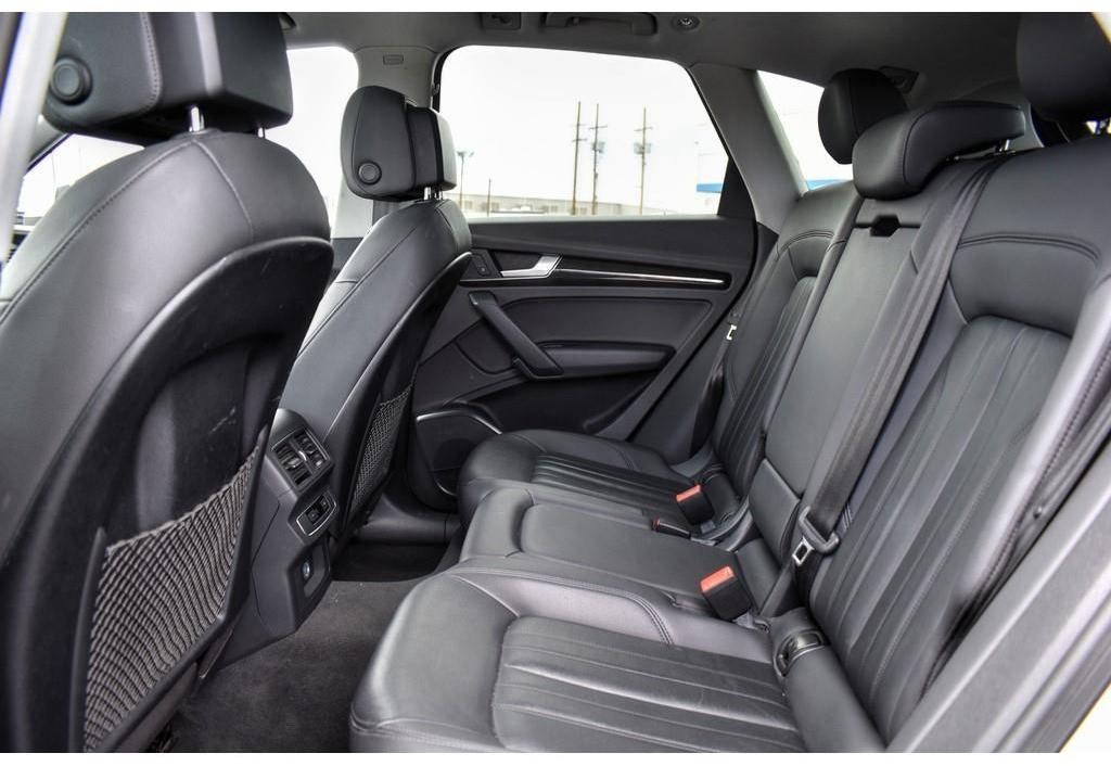 Thumbnail image of 2020 Audi Q5 at Bender GM World