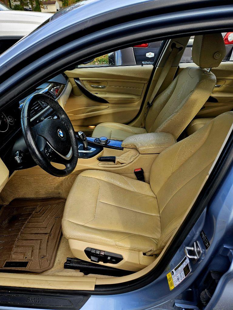Thumbnail image of 2014 BMW 3 Series at DAD'S AUTO SALES
