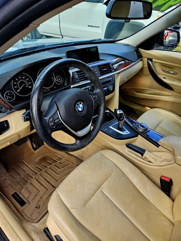 Thumbnail image of 2014 BMW 3 Series at DAD'S AUTO SALES