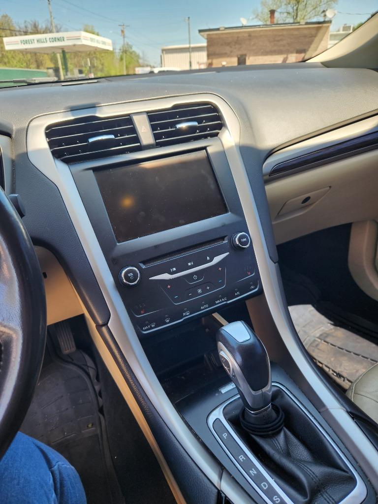 Thumbnail image of 2013 Ford Fusion at East Gate Auto Solutions