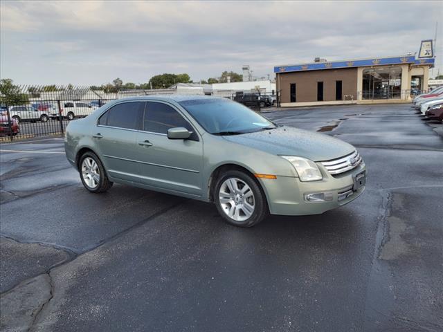 Thumbnail image of 2009 Ford Fusion at Credit King Auto Sales
