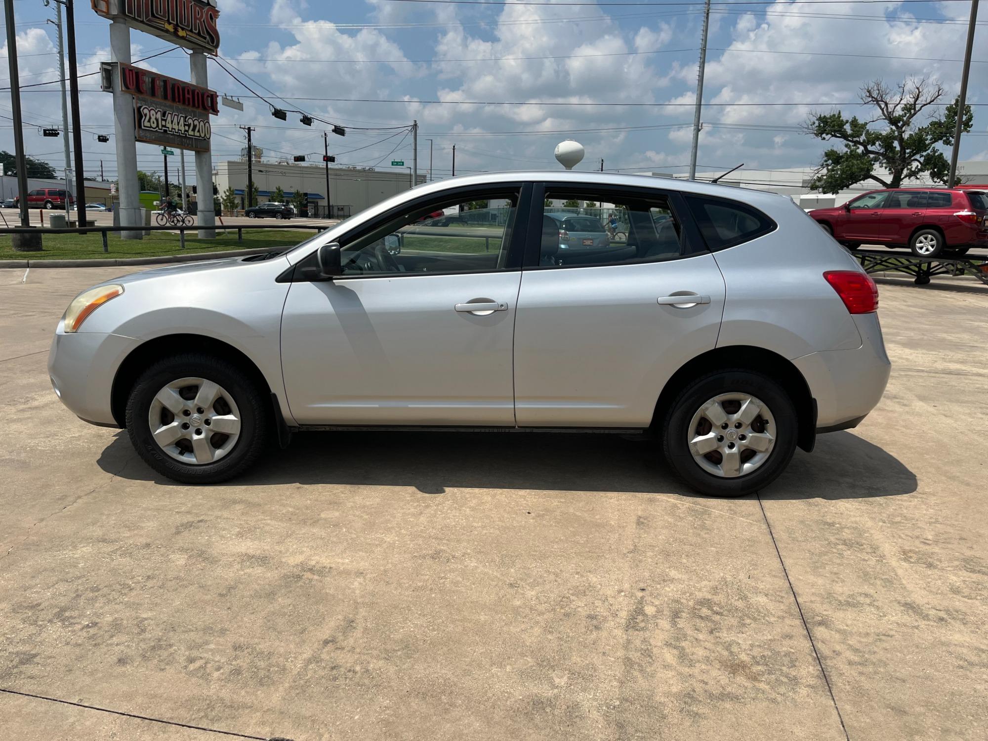 Thumbnail image of 2009 Nissan Rogue at Fred Fincher Motors