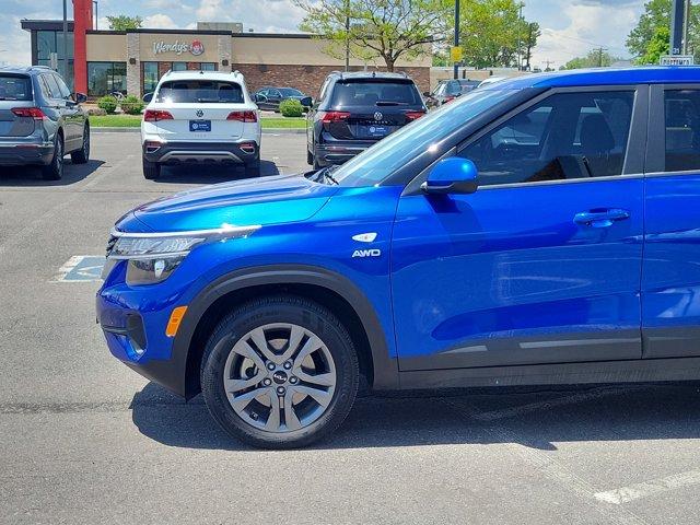 Thumbnail image of 2023 Kia Seltos at LarryHMillerVolkswagenLakewoodUsed of Lakewood, CO