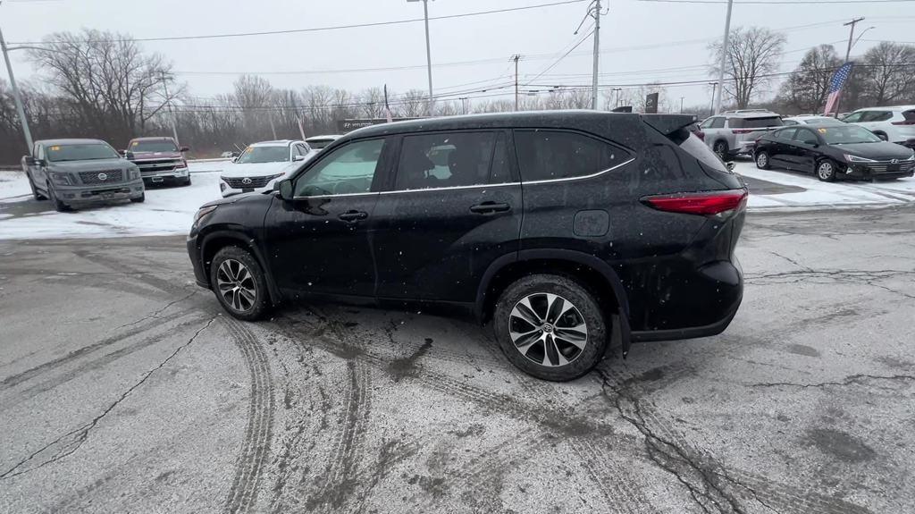 Thumbnail image of 2021 Toyota Highlander at Vision Nissan Greece