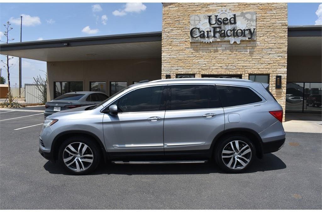 Thumbnail image of 2017 Honda Pilot at Used Car Factory