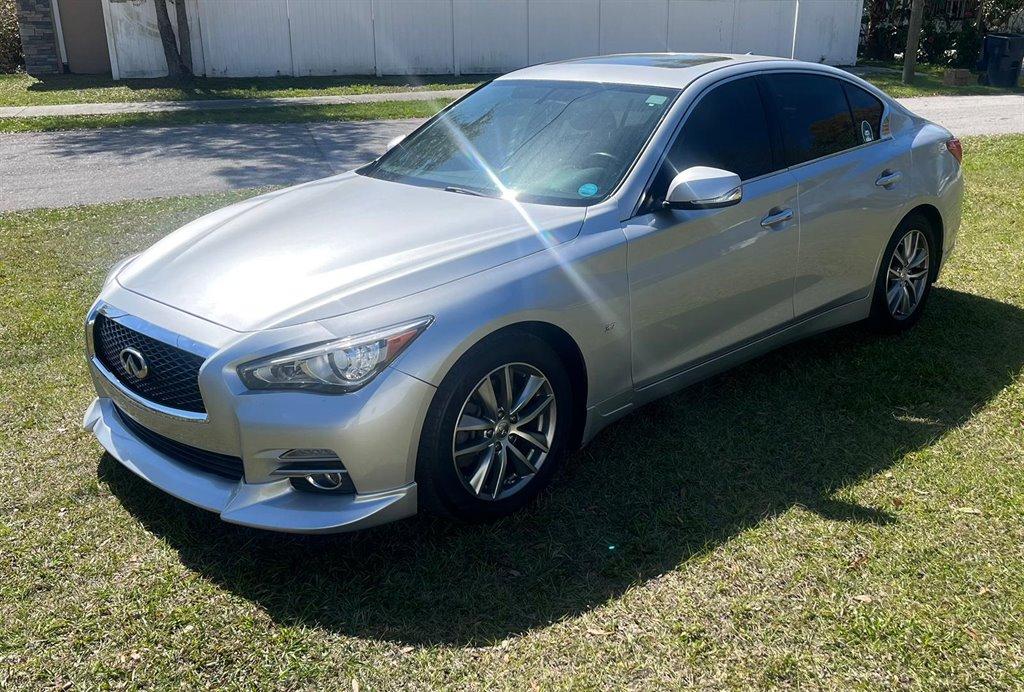 Thumbnail image of 2014 INFINITI Q50 at Mon’s Auto Sales Inc.
