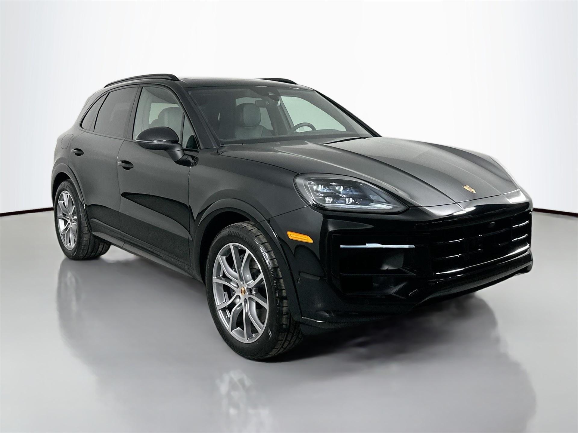 Thumbnail image of 2025 Porsche Cayenne at Autobahn Porsche Fort Worth