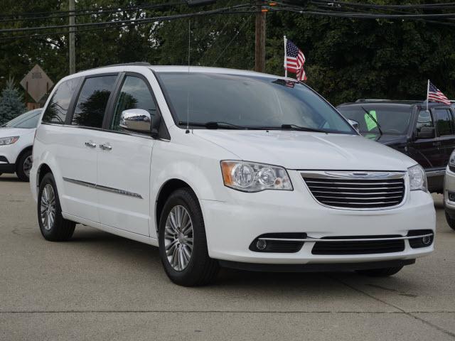 Thumbnail image of 2014 Chrysler Town and Country at A & B Motors
