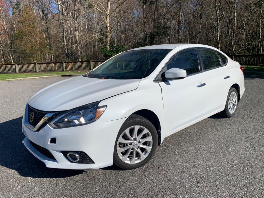 Thumbnail image of 2018 Nissan Sentra at KC United Auto, LLC