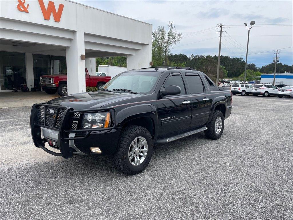 Thumbnail image of 2012 Chevrolet Avalanche at H&W MOTOR COMPANY INC.