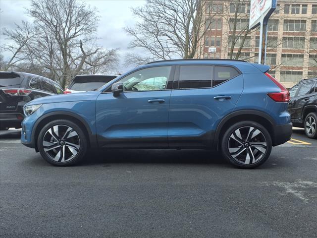 Thumbnail image of 2023 Volvo XC40 at Auto-Use of Andover, MA