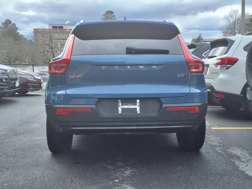 Thumbnail image of 2023 Volvo XC40 at Auto-Use of Andover, MA