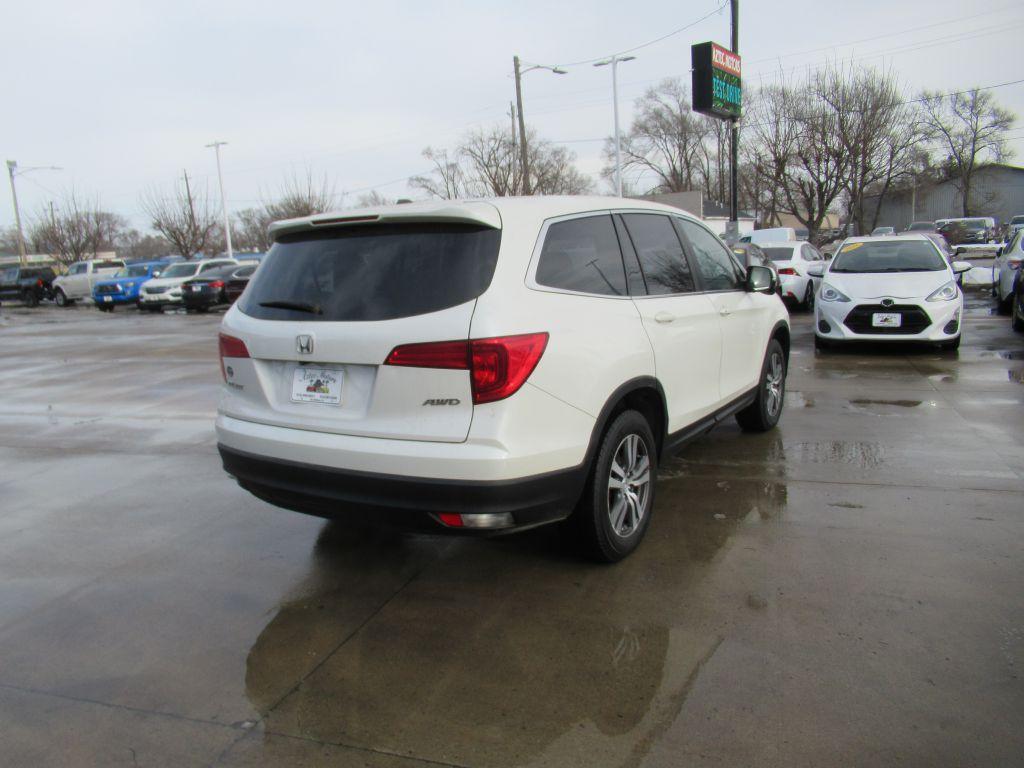 Thumbnail image of 2017 Honda Pilot at Aztec Motors