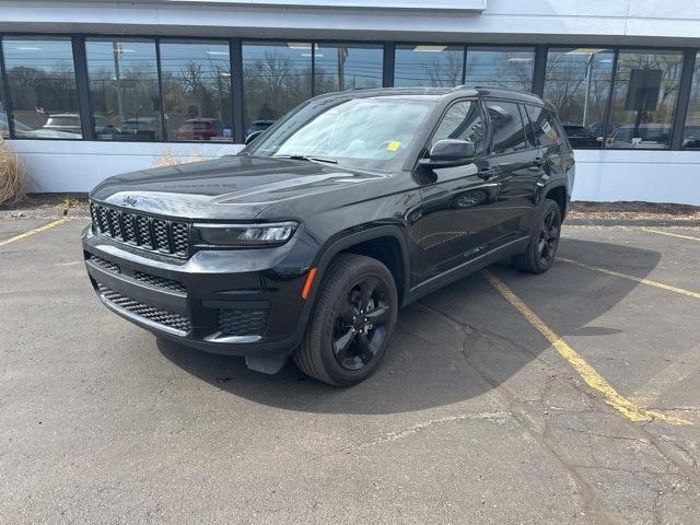 Thumbnail image of 2024 Jeep Grand Cherokee L at Golling Chrysler Jeep Dodge Ram of Chelsea