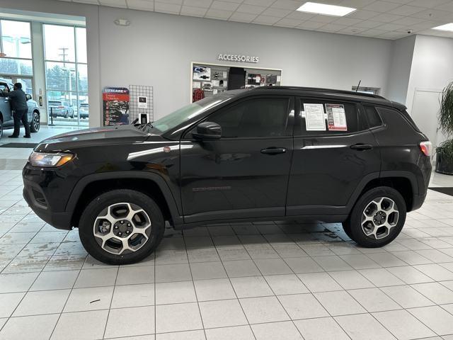Thumbnail image of 2022 Jeep Compass at Serpentini Chevrolet of Willoughby