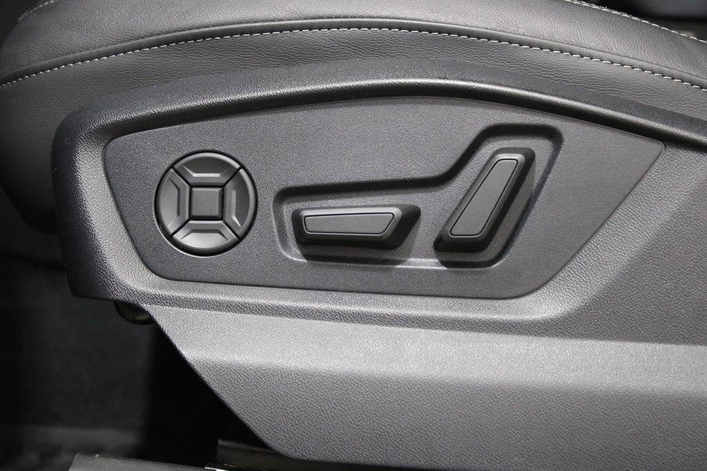 Thumbnail image of 2025 Audi Q7 at Audi Great Neck
