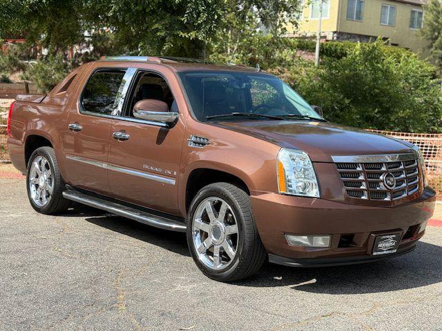 Thumbnail image of 2007 Cadillac Escalade EXT at HERMOSA MOTORS
