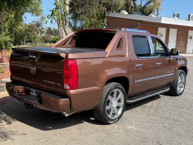 Thumbnail image of 2007 Cadillac Escalade EXT at HERMOSA MOTORS