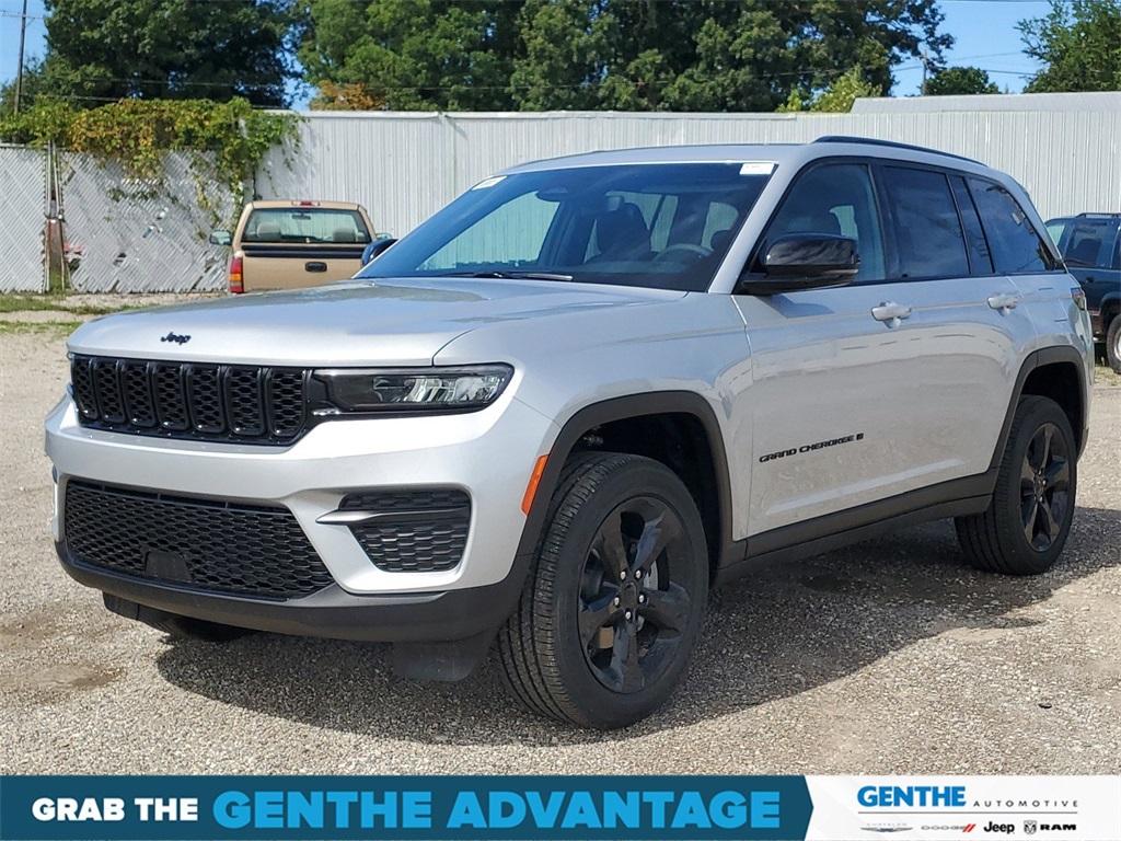 Thumbnail image of 2024 Jeep Grand Cherokee at Genthe CDJR