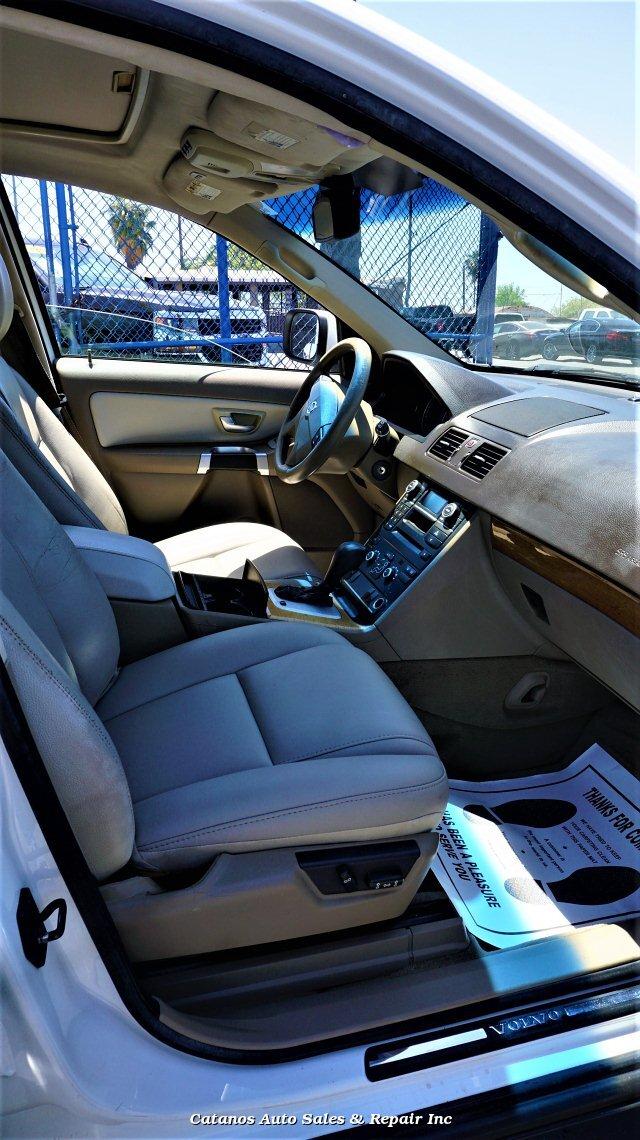 Thumbnail image of 2008 Volvo XC90 at Catanos Auto Sales & Repair Inc