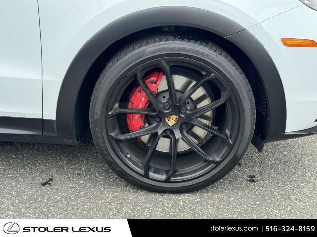 Thumbnail image of 2022 Porsche Cayenne at Stoler Lexus