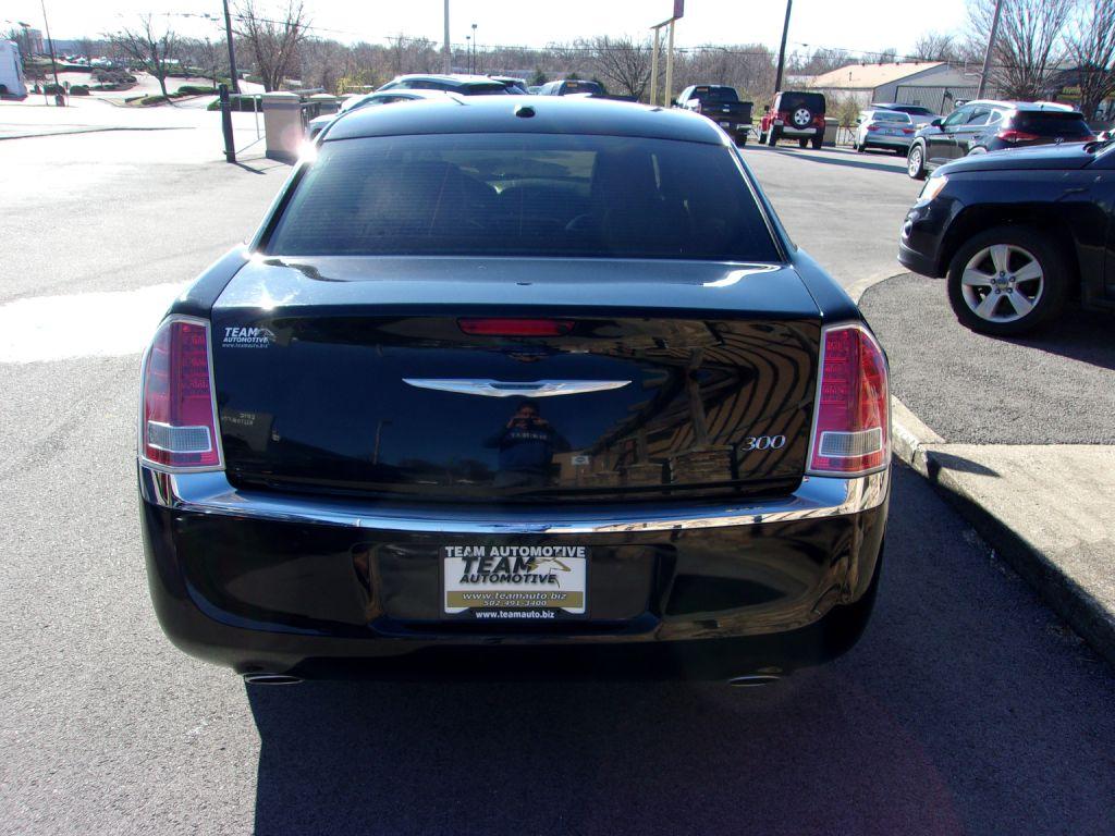 Thumbnail image of 2013 Chrysler 300 at TEAM AUTOMOTIVE