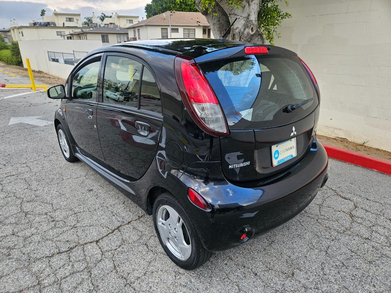 Thumbnail image of 2016 Mitsubishi i-MiEV at LA Fine Motors