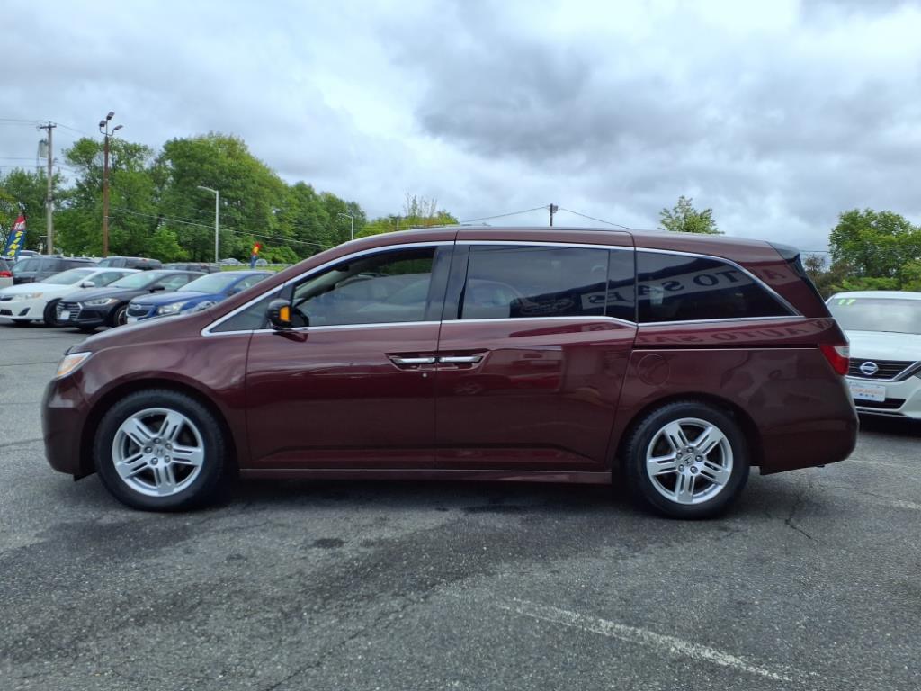 Thumbnail image of 2013 Honda Odyssey at Karman Auto Sales