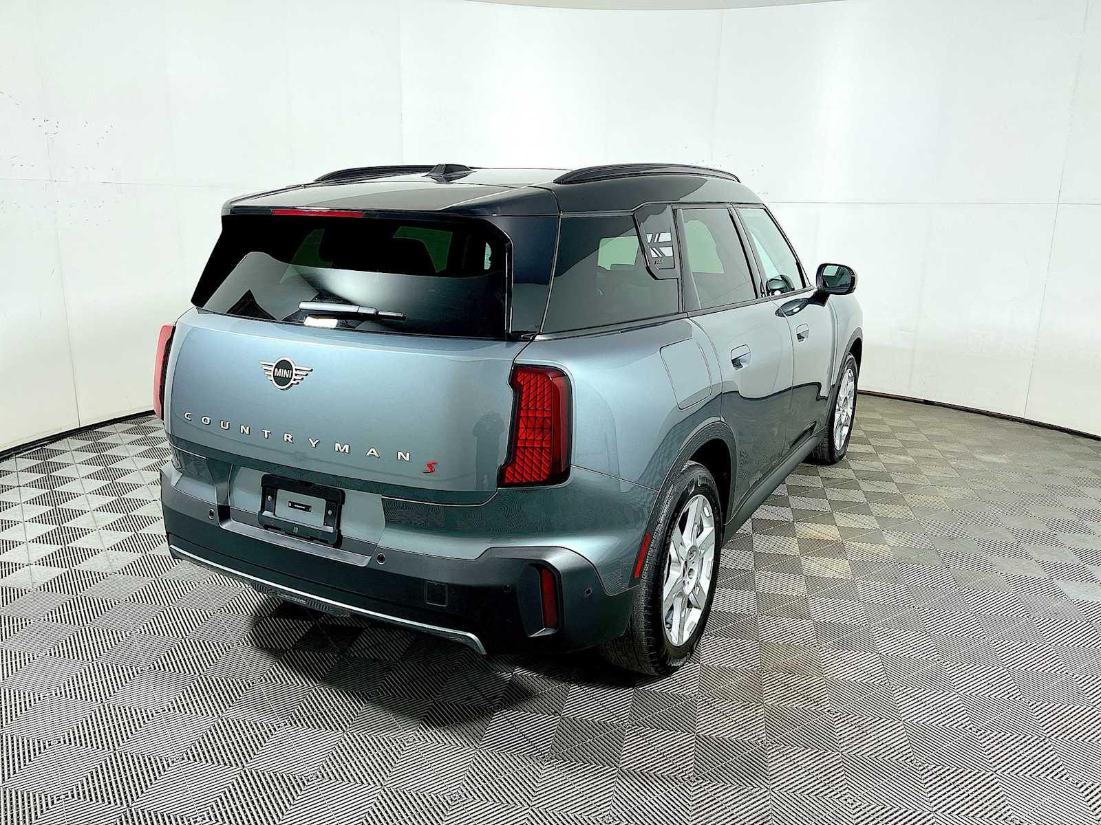 Thumbnail image of 2025 MINI Countryman at BMW Mini of Freeport