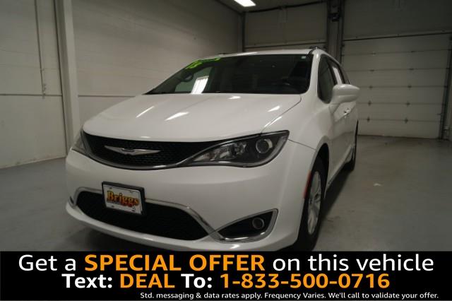 Thumbnail image of 2018 Chrysler Pacifica at Briggs Dodge